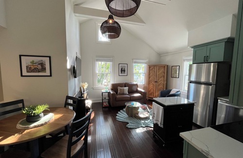 Greenport House | The Village Villa – Renovated 6-Bedroom Home in the Heart of Greenport Village