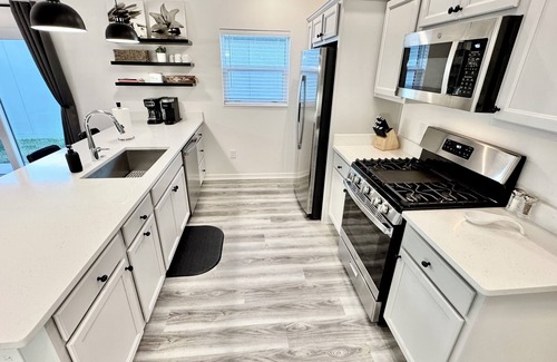 Sumter County House | The Villages 2/2 + Office in The Village of Moultrie Creek