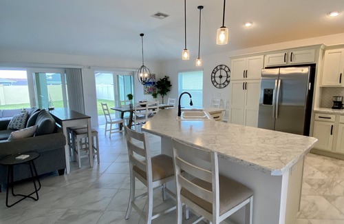 Wildwood House | The Villages 3 bed/3 Kings, Private, Coastal decor, 1 min to Rec cntr & Pickleba