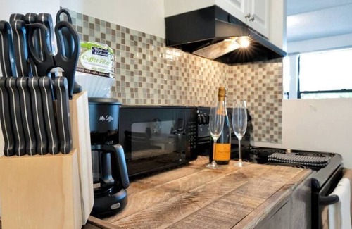 Madeira Beach Villa | The Villas at Madeira 2, Walk 2 Beach + Johns Pass