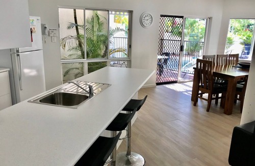 Palm Cove Villa | The Villas Palm Cove, 4 BR Villa with Private Pool