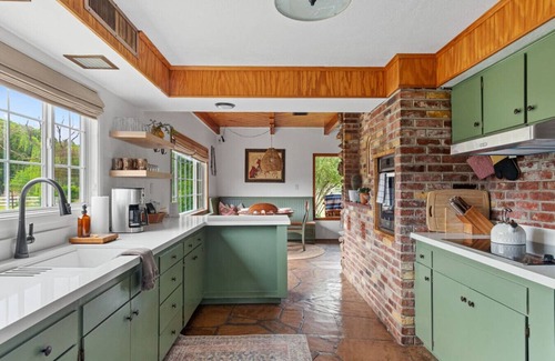 Cornville House | The Vineyard House Pool, Hot Tub, Sedona, Vineyard Views