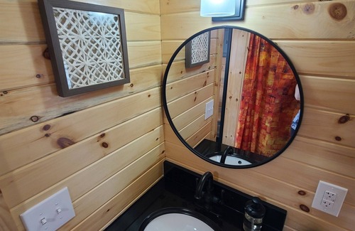 Lakeside Apartment | The Vineyard - Tiny House - Tiny Digs Lakeshore