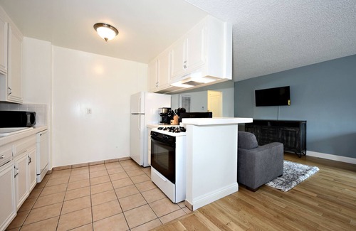 Palms House | The Vinton #6