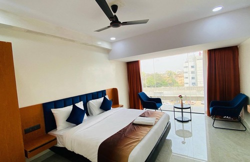 Hyderabad Hotel | The Vistara Hotel