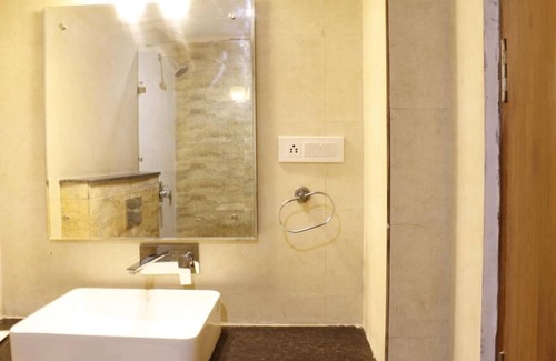 Vrindavan Hotel | The Vrindwoods