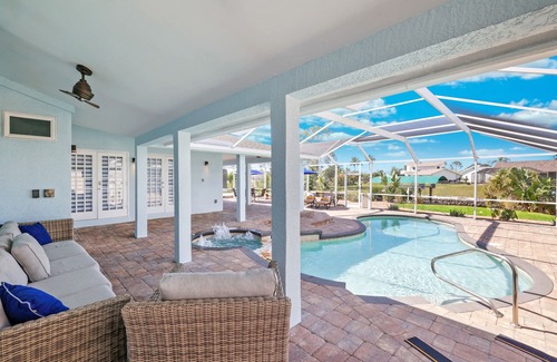 Estero House | The W at Park Place- Pool & Spa