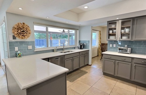 Tempe House | The Walcott Tempe - Private Pool, Park, Pool Table