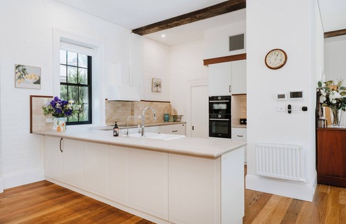 Central Mudgee House | The Warehouse Heritage Elegance in Central Mudgee