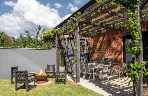 Central Mudgee House | The Warehouse Heritage Elegance in Central Mudgee