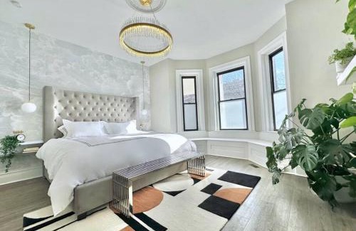 Bloomfield Apartment | The Warhola Bloomfield by Luxe PGH