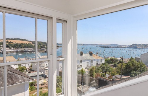 Mylor Churchtown House | THE WATER HOUSE, family friendly, with open fire in Falmouth