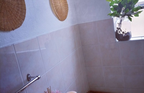 Greater Johannesburg Metropolitan Area Apartment | The waterfall outlook, family business