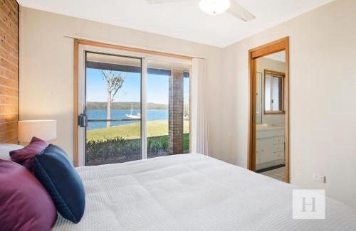 Gwandalan House | The Waterfront