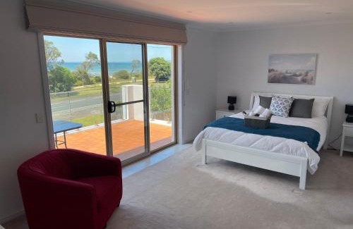 St Leonards House | The Waterfront - The beach at your doorstep