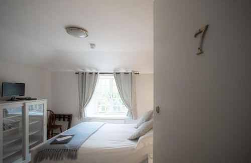 Tuckenhay Hotel | The Watermans Arms