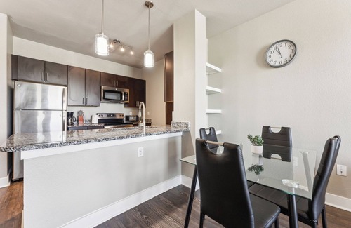 South Arlington Apartment | The Watson 260 I Comfy 2 Bed 1 Bath