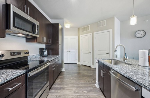South Arlington Apartment | The Watson 357 I Spacious 1 Bed 1 Bath