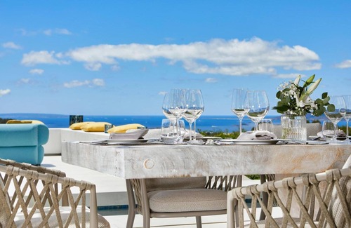 Ibiza Town Villa | The Wave Villa – Luxury villa with stunning sea views in S’Estanyol, Ibiza