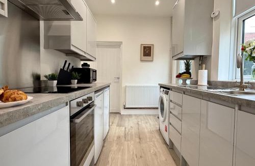 Newcastle-Under-Lyme House | The Weaver by Nesting Hub