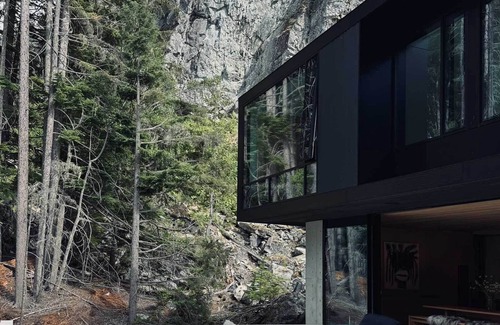 Sea to Sky Highway House | The Wedge by Boutique