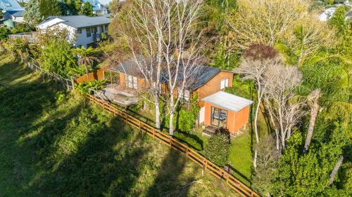 Onemana House | The Wee Bothy - Whangamata Holiday Home