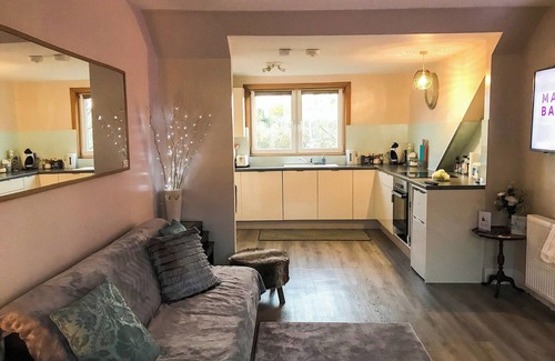 Dunfermline Cottage | The Wee Pad - UK42918