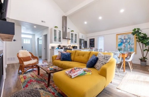 Kingsville Cottage | The Weekend House 😀 'where EVERY DAY is a weekend'