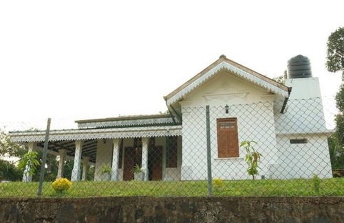 Talpe Villa | The Well House In Hikkaduwa, for 6 guests, 3 bedrooms, 3 bathrooms