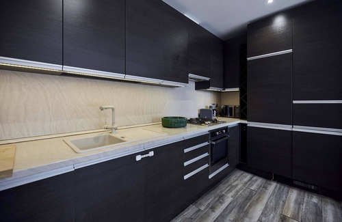 Harlesden Apartment | The Wembley Hideaway - Bright 2BDR Flat
