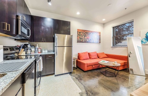 Roanoke Apartment | The West End Flats Downtown Free Parking ⛰️