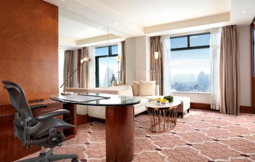 Downtown Shanghai Hotel | The Westin Bund Center, Shanghai