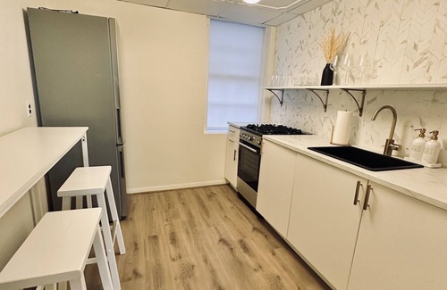 South Main Street Apartment | The Wheat House on Main (Unit 5)