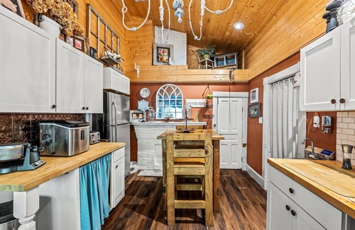 Sylva House | The Whistle Stop – A Timeless Charm/Nostalgic