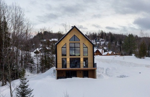 Saint Come Cabin | The Whistler Spa and Ski