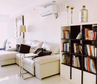 Playa Pobla de Farnals Apartment | The White Apartment: Luxury, Beach and Design