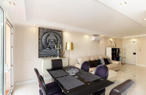 Playa Pobla de Farnals Apartment | The White Apartment: Luxury, Beach and Design