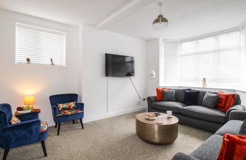 Weymouth House | The White Cottage