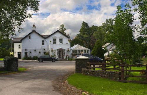 Brecon Hotel | The White House