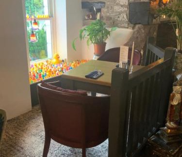 Brecon Hotel | The White House
