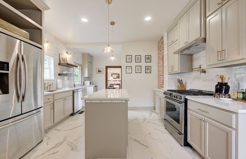 Central Oklahoma City House | The White House OKC + Wedding Venue- a historical remodel for 10 people