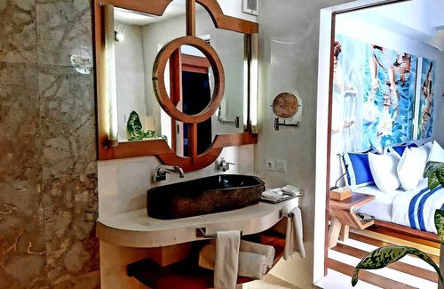 Gili Trawangan Bed & Breakfast | The White Key Luxury Villas