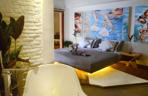 Gili Trawangan Bed & Breakfast | The White Key Luxury Villas