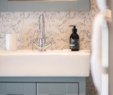Cowbridge Hotel | The White Lion Cowbridge