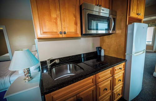 Point Pleasant Beach Hotel | The White Sands Oceanfront Resort & Spa