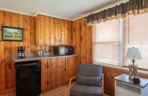 Jackson Hotel | The Whitney's Inn at Jackson