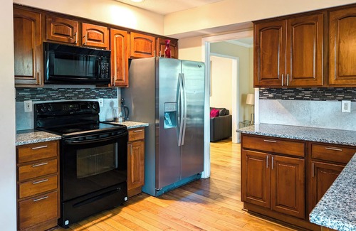 Overland Park House | The whole 3 bedrooms/3 baths single family house in Overland Park with sauna!