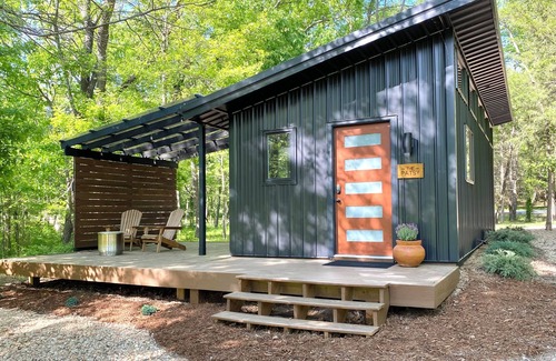 Noel Cabin | The Whole Property to Yourself - 3 Cozy Elk Riverfront Tiny Cabins at High Bank