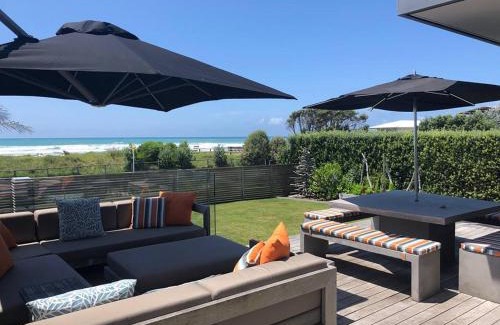 Waimarama House | The Whyte House - Waimarama Beachfront