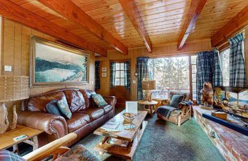 Big Bear City House | The Wilkie Cabin #339